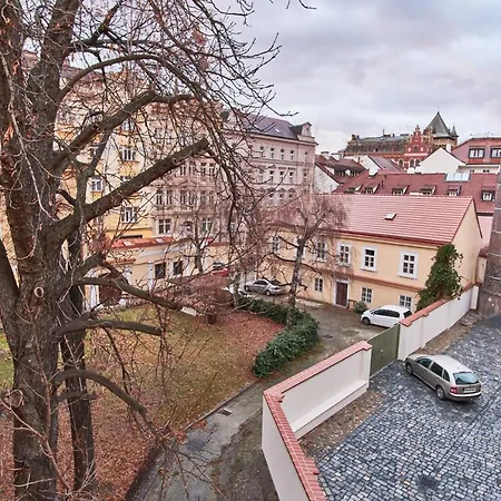 Charles Bridge Royal דירה פראג